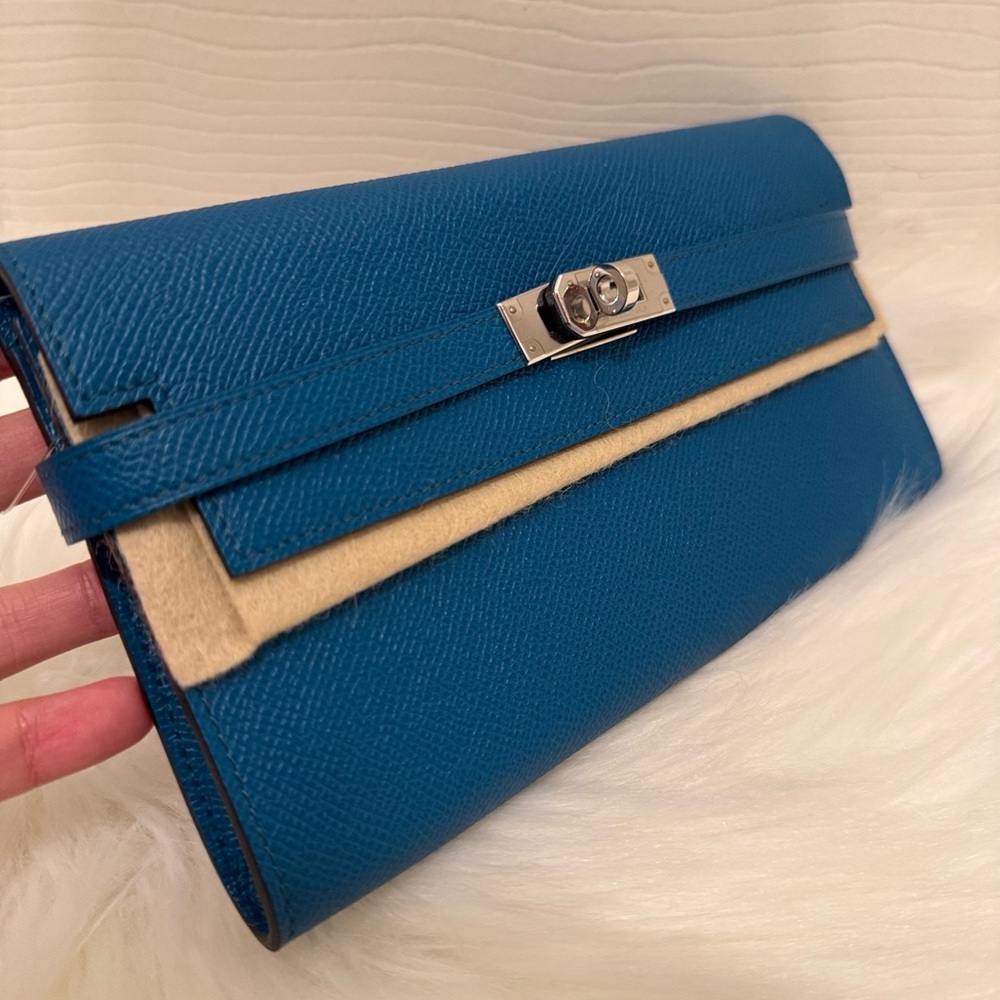 Hermes Blue Epsom Kelly Classic Wallet - Picture 2 of 9
